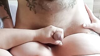 makes my cock hard and jerks off to the end - 2 image