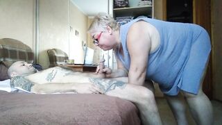 She helped me cum by jerking off my cock in the room - 6 image