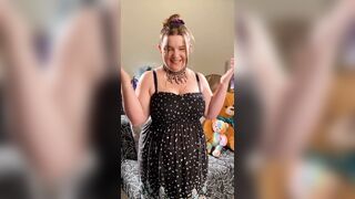 Marie's Edging Orgasm While Modeling and Dancing - 3 image