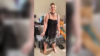 Marie's Edging Orgasm While Modeling and Dancing - 4 image