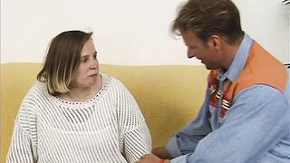 BBW testet riesen Dildo - 3 image