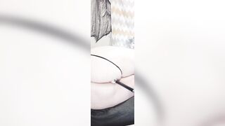 I cum so much it drips down my phat pussy