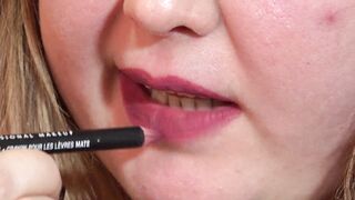 Chubby milf paints lips and changes into a sexy outfit. Homemade fetish and big booty and close up face. - 2 image