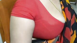Telugu Aunty cam show down pink panties - 2 image