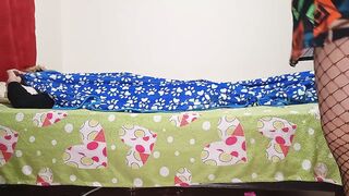 The stepmother takes on her husband by fucking her stepson while his father is not there. She gives me a Good Deep Throat - 2 image