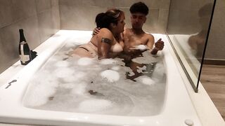 Pareja amateur de buenos aires garchando hardcore en hotel - 4 image