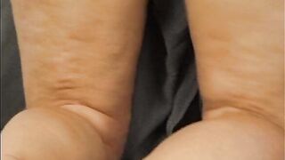 Curvy Schwanzgeile Linda wird gefickt - 15 image