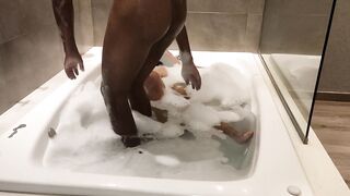 Latina siendo follada duramente en sus nalgas gordas y rica - 3 image