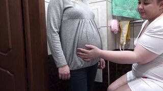 Lesbians love medical role playing. A beautiful BBW in rubber gloves examines a pregnant milf. Homemade fetish with unusual foreplay.