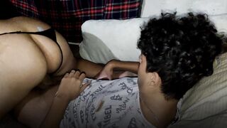 my girlfriend won't let me finish playing because she's hot  - 8 image