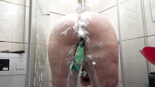 Big ass in soapy foam. Chubby beautiful milf washes in the shower and masturbates. Home fetish. - 14 image