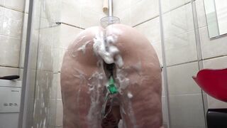 Big ass in soapy foam. Chubby beautiful milf washes in the shower and masturbates. Home fetish. - 15 image
