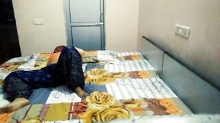 HARDCORE ROUGH INDIAN SEX NEWLY MARRIED COUPLE Clear Hindi Audio chudai 2022 - 4 image