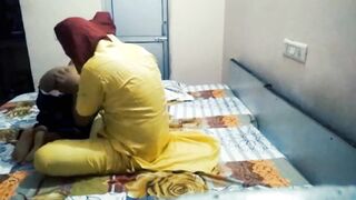 HARDCORE ROUGH INDIAN SEX NEWLY MARRIED COUPLE Clear Hindi Audio chudai 2022 - 9 image