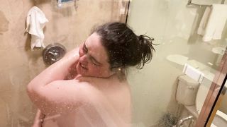 Post-Splosh Pie Shower - 4 image