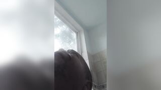 Shower time:Miss K and I decide to get squeaky clean after a long hot day. - 12 image