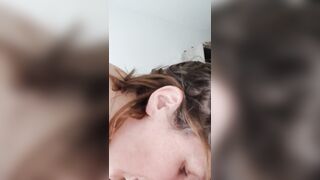 une bonne pipe avant qu'elle me grimpe dessus - 3 image