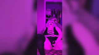 Fat white PAWG sucks and fucks dildo - 5 image