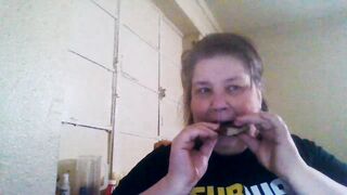 It's Pork Chop Night! Feedee SSBBW Koi pigs out on a pork chop - 15 image