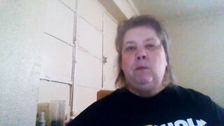 It's Pork Chop Night! Feedee SSBBW Koi pigs out on a pork chop - 9 image