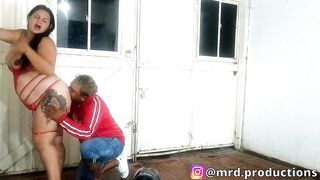 Lucky delivery guy ends up fucking the slut customer. Dronil Horny receives random delivery men in lingerie, this unknown guy fucks her without a condom in the garage of his house (Recorded with a hidden spy camera) - 6 image