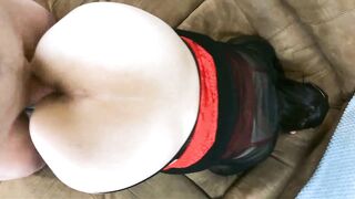 Sexy Milf Lililth Rhodes gets Huge POV Creampie - 5 image