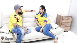 I fuck my stepsister's bitch and she ends up pouring my milk on her buttocks - 3 image