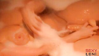 Mature MILF fucked in the bathtube - 13 image