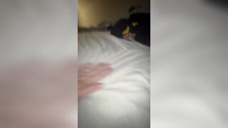 Flash & Kate Gordon Cant keep there hands off eachother - 10 image
