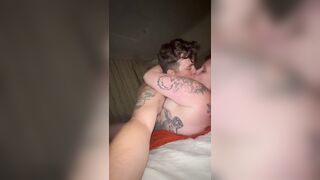 Flash & Kate Gordon Cant keep there hands off eachother - 7 image