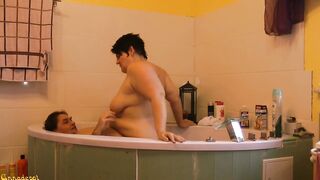 Lunchtime FUCKing in BATHTUB - 10 image