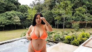 Big Boobs huge areolas horny bikini babe Kim Velez - 1 image