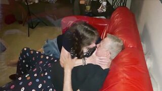 Bull Orders Cuckold and it Excites Wife... Agness - 10 image
