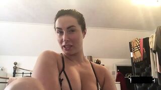 Big ass shaking twerk JOI homemade booty video with Paige Turnah HOT HOT HOT