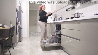 My stepmother works in the kitchen and dances for me. When she dances, I go crazy. - 6 image