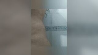 Teen masturbates and shaves her pussy - 13 image