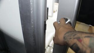 Fucking the horny real estate agent - Porn in Spanish - 3 image