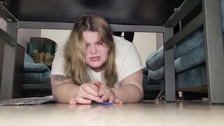 Cum on the cute paintress big ass - 11 image