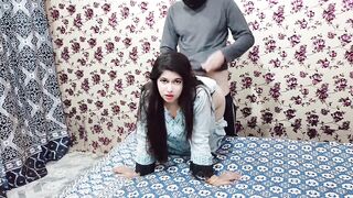 Chachi Sadia ne bete ka lun gori bn k apni chut main lia - 4 image