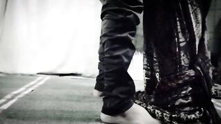 Hot Mosi ji Ko Mana Kar Maje ki Choot mar Li , mosi boli Tumhra to bahut bada hai - Part 1 - 12 image