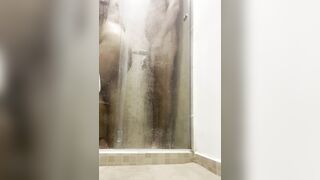 I found my friend in the bathroom and she invite me to fuck, she has a big butt- Parejahotcol - 5 image