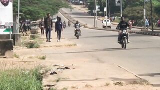 Somewhere in the West, Nigeria, Met And Fucked A Stranger While Taking A Walk - 3 image