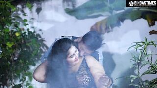 Moti aur Bade Dudhwali Sauteli Maa ko Bagiche me raat ko lejakar Sautele Bete Ne Ghapa Ghap Choda aur Muh me gira dala - 3 image