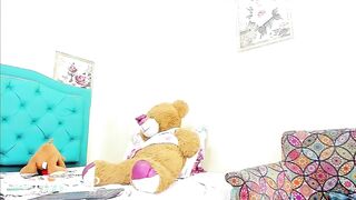 jack off to my phenomenal ass twerking in booty shorts, episode 2226 - 6 image