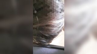 Casada submissa cumprindo o castigo por ter sido desobediente olha a alianca no dedo - 7 image