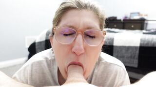 Shy Innocent Step Sister Gives Passionate Blowjob - 4 image