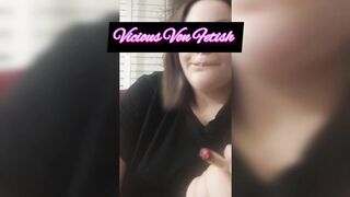 I record myself smoking while talking to a friend - 15 image