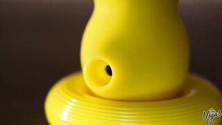 Sex Toy Review - Selena Vega tries and review Honey Ducky II by Funzze - 2 image