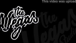 Sex Toy Review - Selena Vega tries and review Honey Ducky II by Funzze - 7 image