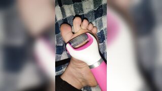 home pedicure with Scholl Asmr electric file